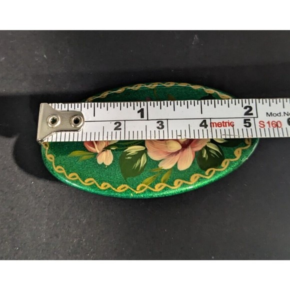 Vintage 1980s Russian Brooch Pin Hand Painted Floral Oval Lacquered Signed Green - Picture 7 of 7